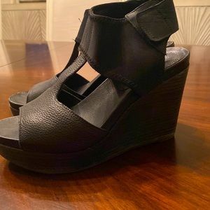 Eileen fisher black wedge